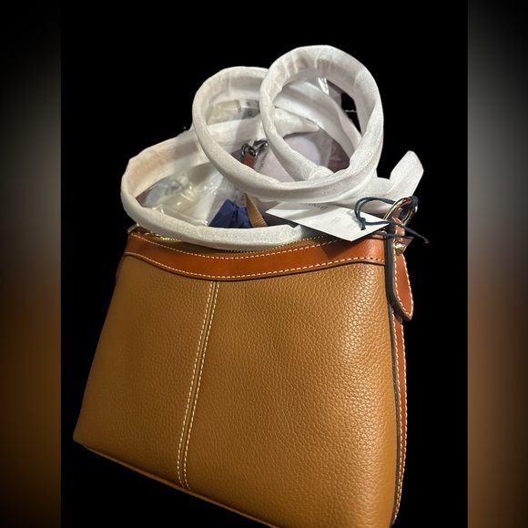 Dooney and Bourke Crossbody bag NWT - Picture 9 of 12